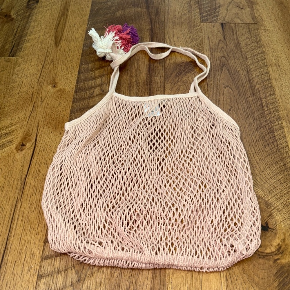 Shiraleah Woman’s Beige Net Shoulder Bag